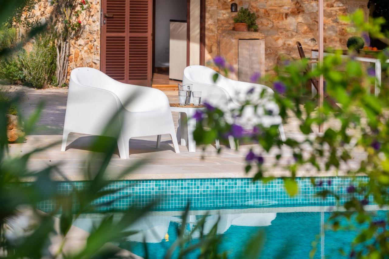 Finca Serral Petit Ferienhaus *